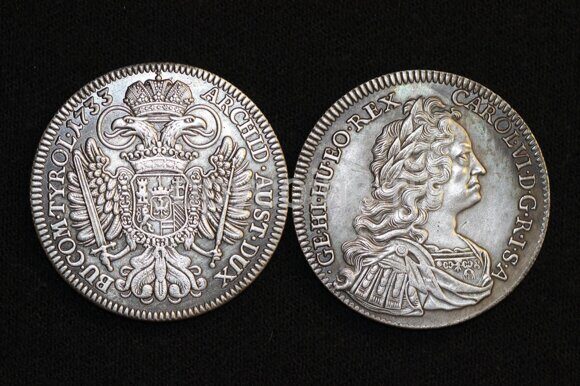 1 талер 1733 года Карл 6